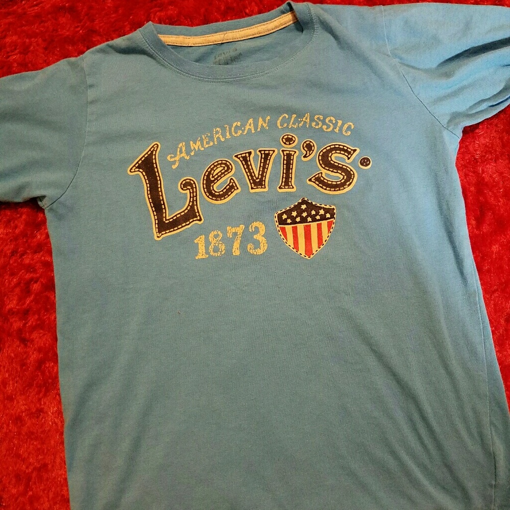 Levi's T-shirt